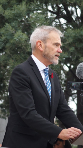 anzac_day_2022_main_service_cenotaph_anzac_day_address_ex_peter_dane